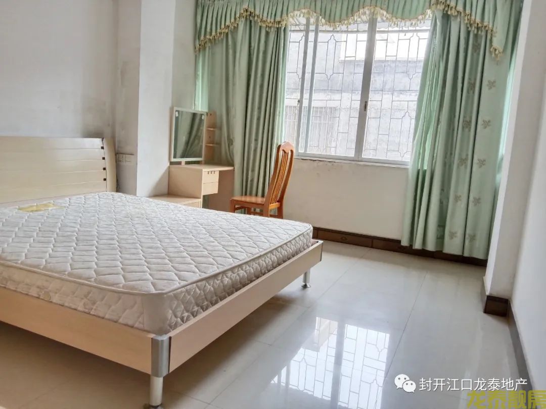 老城区江口中市场附近  步梯中层 采光靓仔