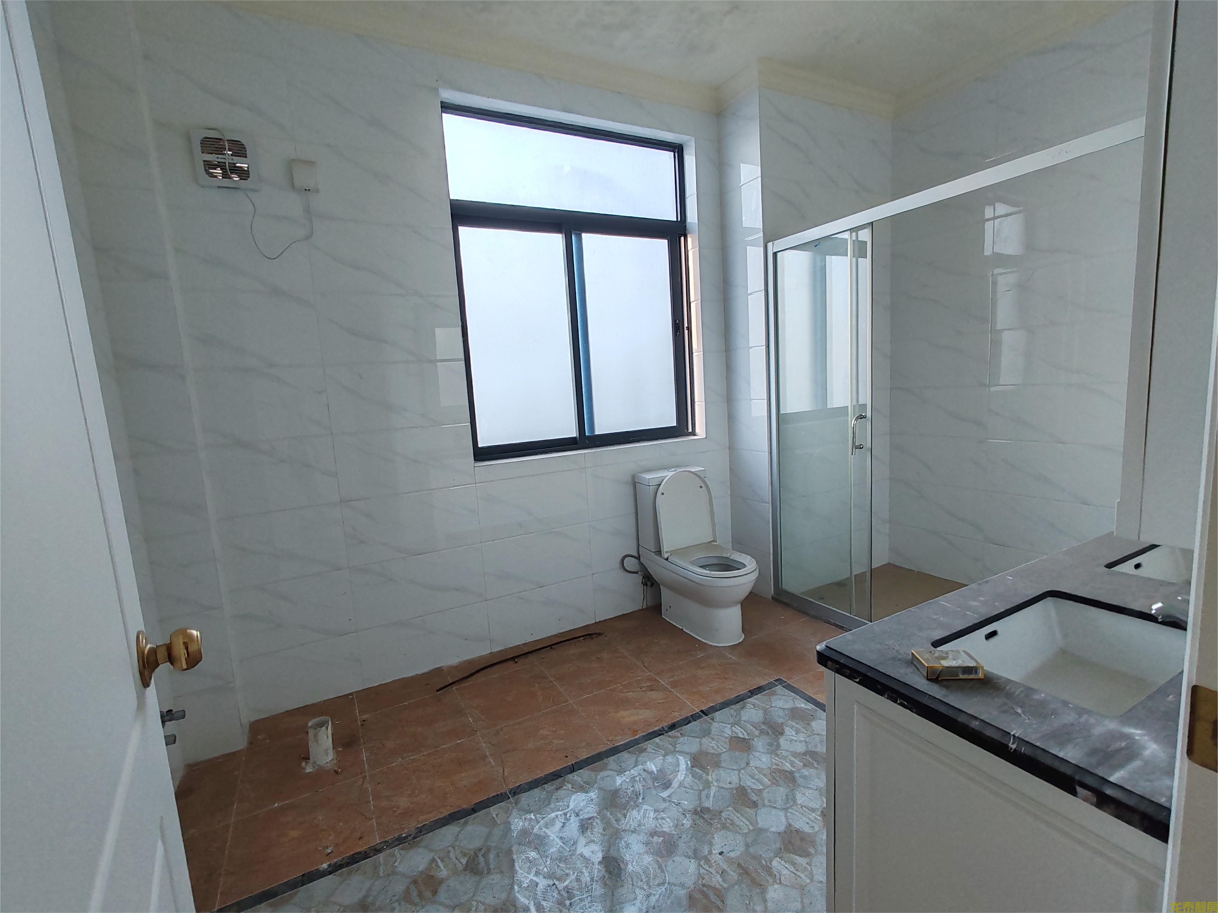 碧桂豪园南向大平层