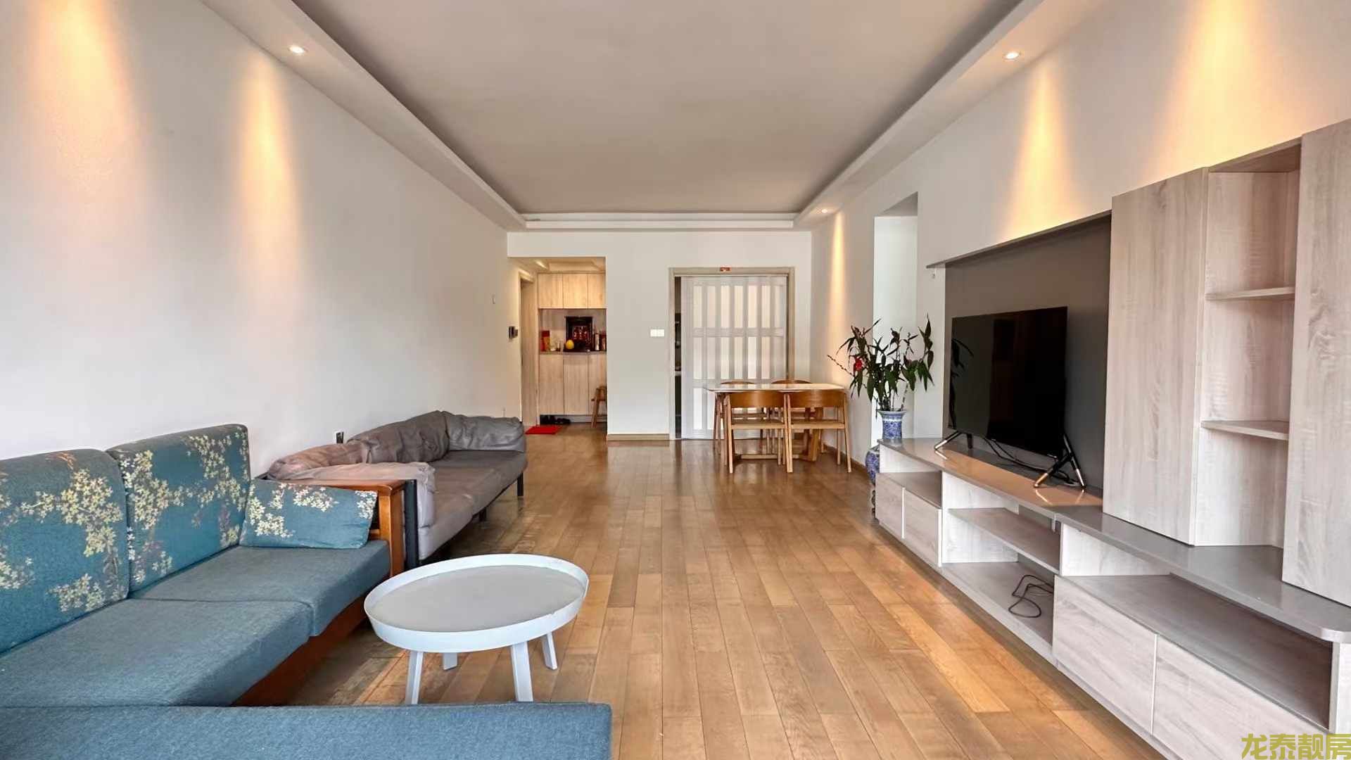 星河御景电梯高层小户型