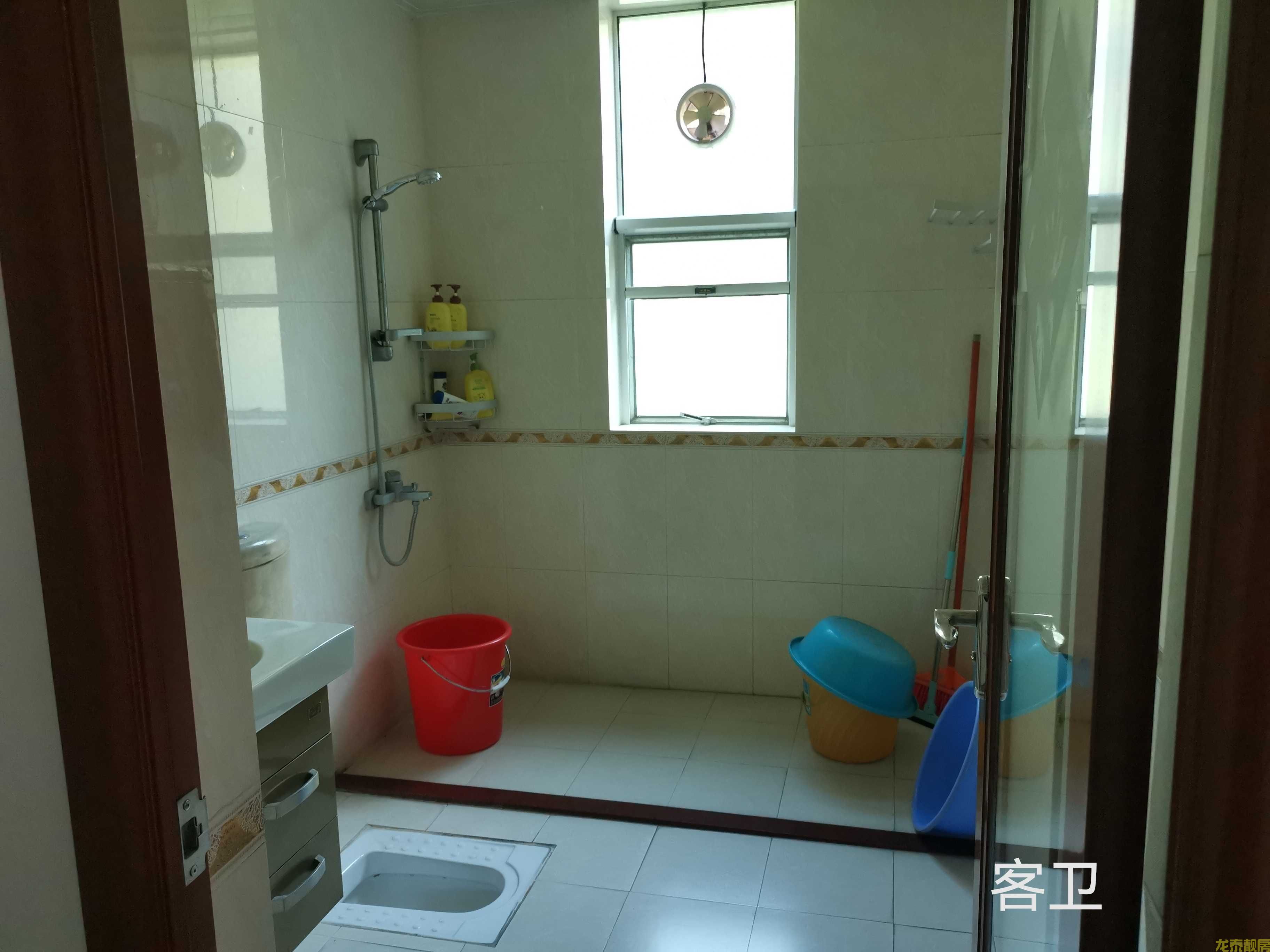 山水雅苑大三房出售