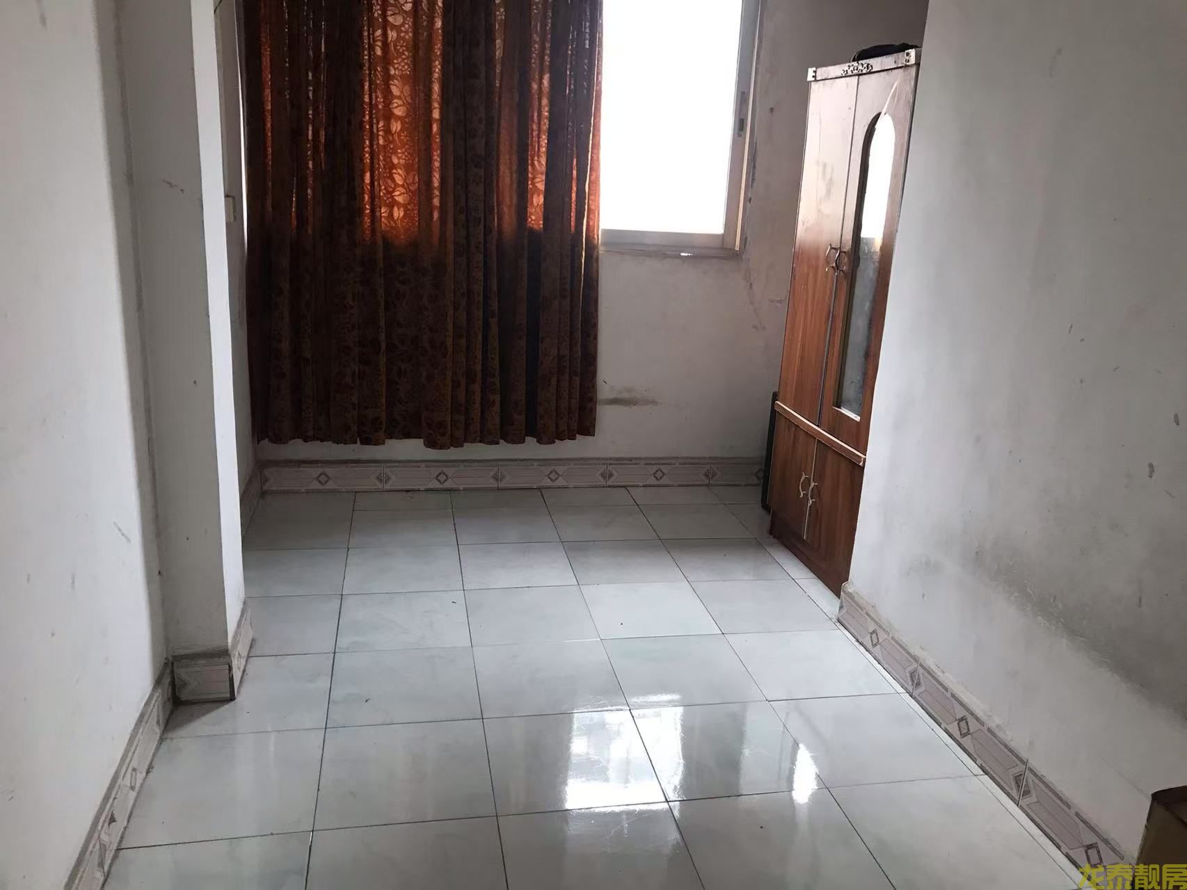 一中学区房  稀缺步梯靓楼层+复式