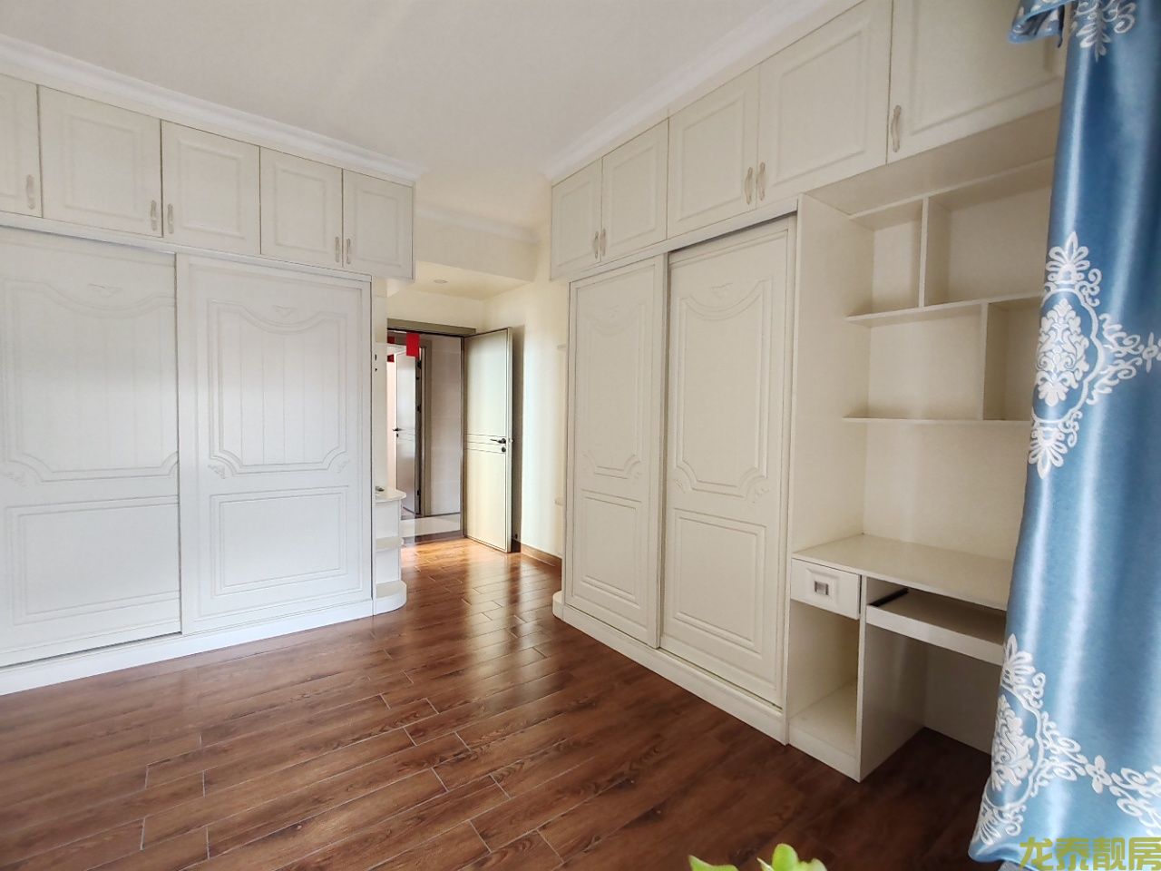 康盛名门稀缺四房，豪华精装，一步到位！