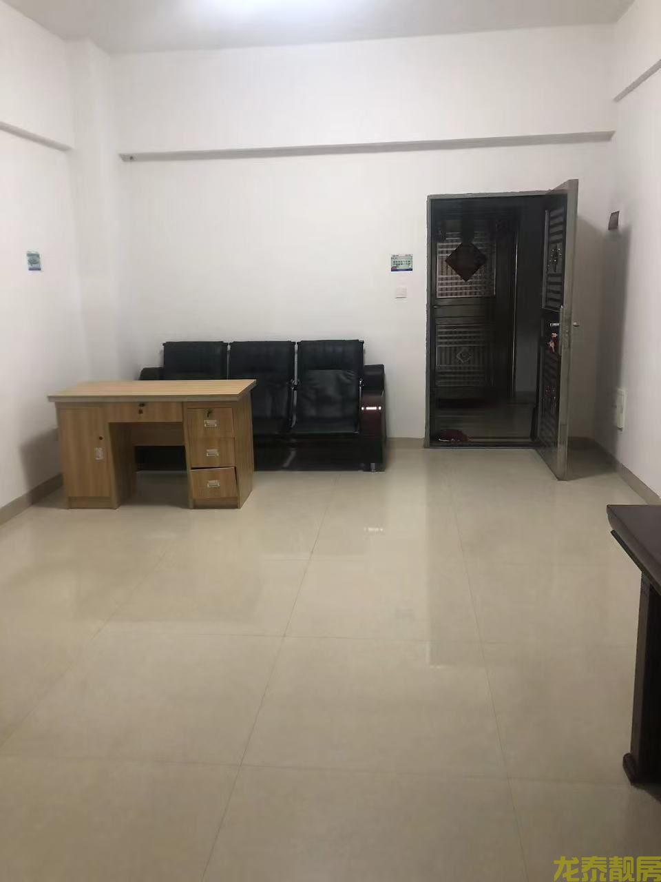 人才公寓单间带租出售